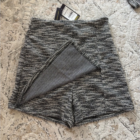 New Set of Smash + Tess Jamie Cardigan and Shorts - Picture 13 of 14